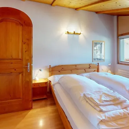 Apartment Engadine Attic Within Walking Distance Of The Facilities *