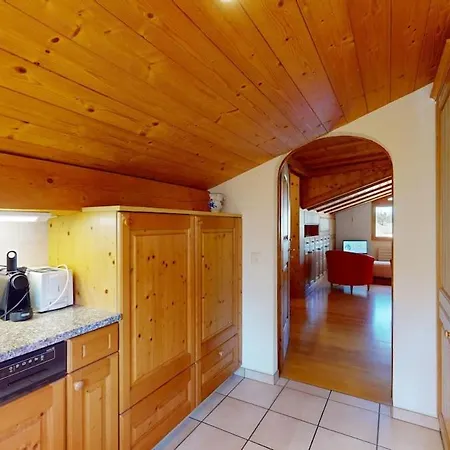 Chesa Susi - Elegant Attic In The Engadine *