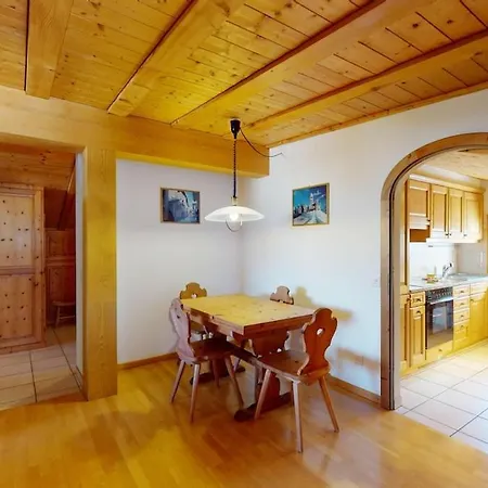 Apartment Engadine Attic Within Walking Distance Of The Facilities *